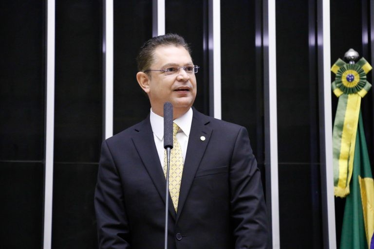 Sóstenes Cavalcante: 