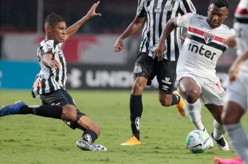 A proposta permite a formação de uma estrutura societária específica para os times, a Sociedade Anônima do Futebol - Rubens Chiri / saopaulofc.net