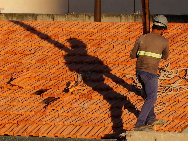 A construção civil é um dos setores beneficiados - (Foto: Fernando Frazão/Agência Brasil)