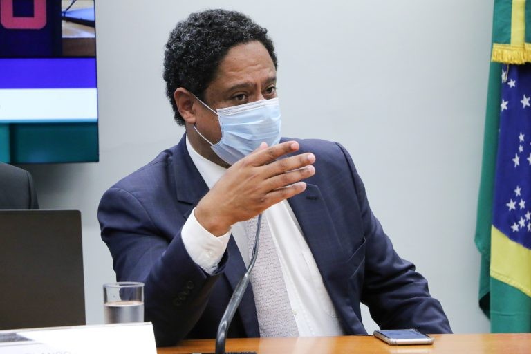 Orlando Silva considerou oportuna a mudança na Lei de Licitações - (Foto: Wesley Amaral/Câmara dos Deputados)