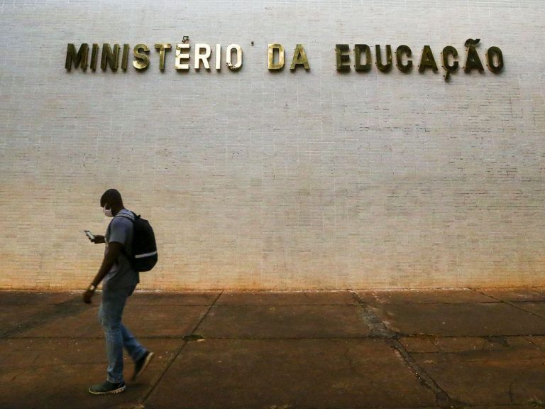 Lei prorroga contratos de trabalho de órgãos ligados ao Ministério da Educação - (Foto: Marcelo Camargo/Agência Brasil)