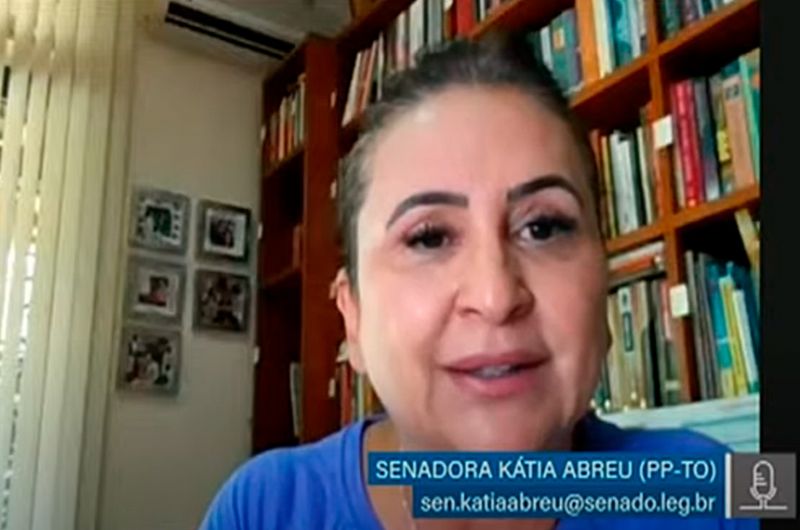 Kátia Abreu apontou a baixa aplicação de recursos em campanhas de comunicação sobre prevenção à covid-19 - Reprodução/Tv Senado