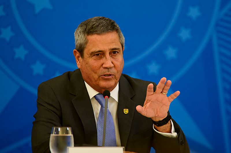 O ministro da Defesa, general Braga Netto, assumiu o cargo no início deste mês - MArcello Casal Jr/Agência Brasil