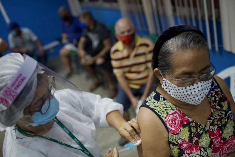 Proposta isenta vacinas de impostos por três anos - (Foto: Raphael Alves/Amazônia Real)