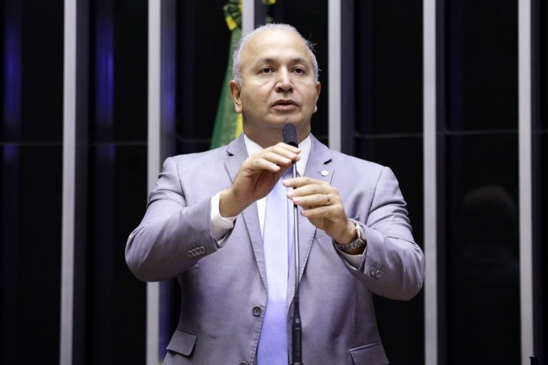Costa: proposta pode evitar interpretação equivocada sobre o cálculo do benefício - (Foto: Najara Araujo/Câmara dos Deputados)