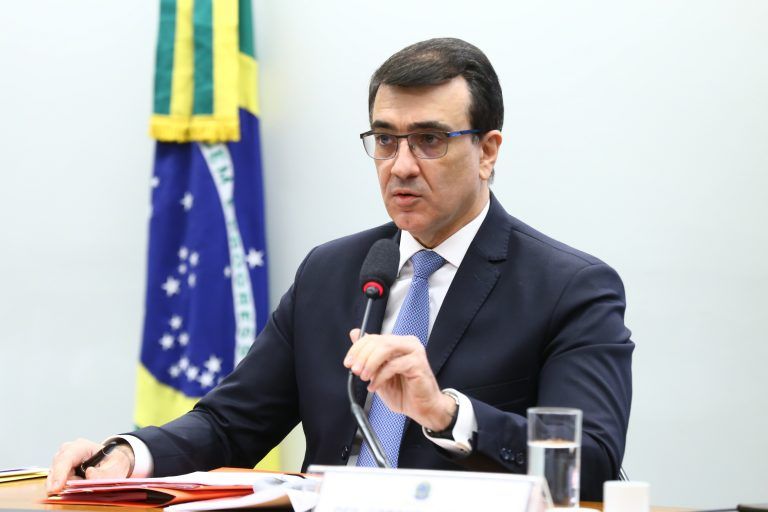 Carlos Alberto França promete 