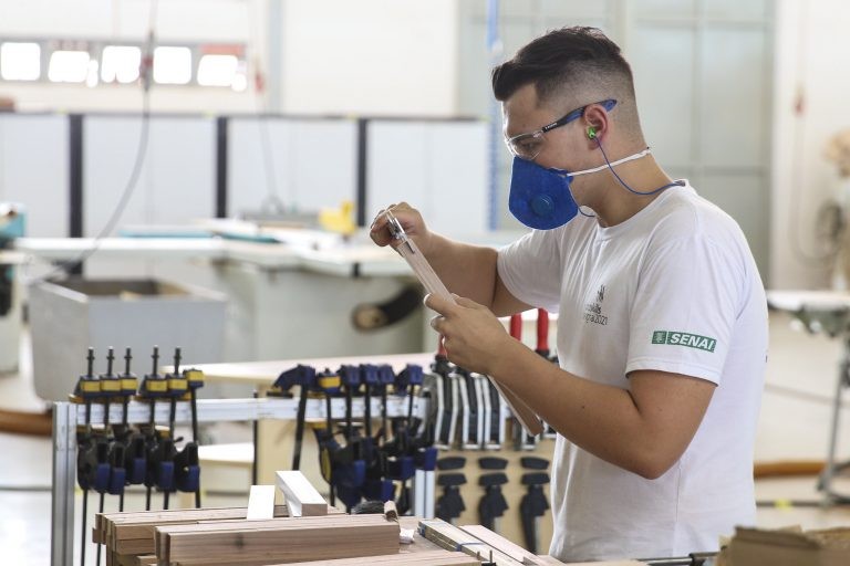 Comissão vai discutir como o projeto de lei pode ajudar no avanço da formação técnica - (Foto: Moacir Evangelista/Sistema Fibra)