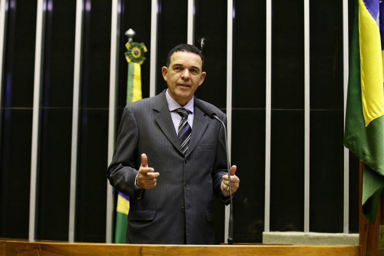 Juarez Costa: custo econômico da manutenção da reserva legal é muito alto - (Foto: Arquivo/Câmara dos Deputados)