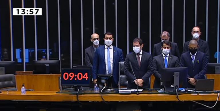 Deputados analisam projeto que cria carteira de vacinação on-line - (Foto: Najara Araujo/Câmara dos Deputados)