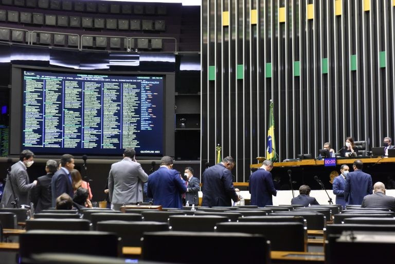 Sessão deliberativa do Plenário da Câmara - (Foto: Zeca Ribeiro/Câmara dos Deputados)
