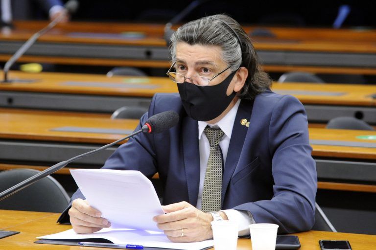 O deputado Felício Laterça recomendou a rejeição do projeto - (Foto: Gustavo Sales/Câmara dos Deputados)