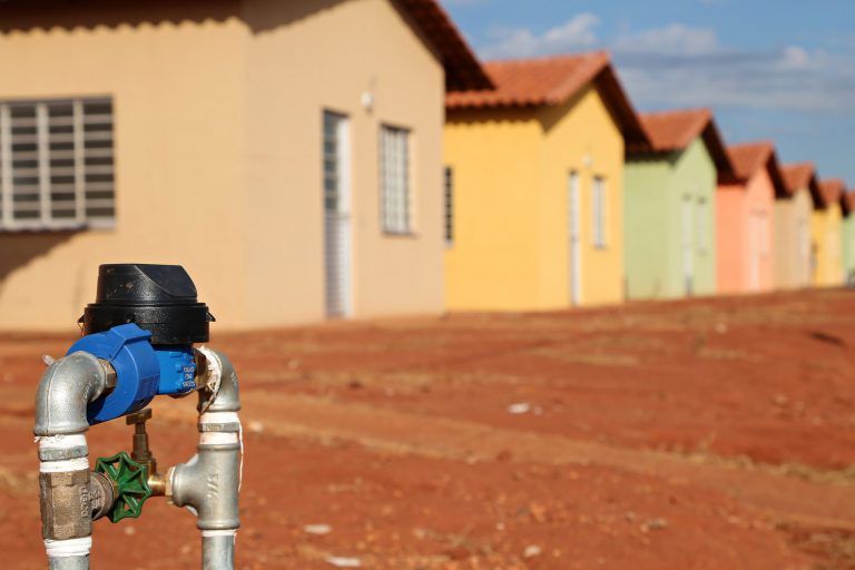 Em 2019, 30 milhões de brasileiros não possuíam acesso a rede de água - (Foto: Neto Talmeli/Prefeitura de Uberaba-MG)