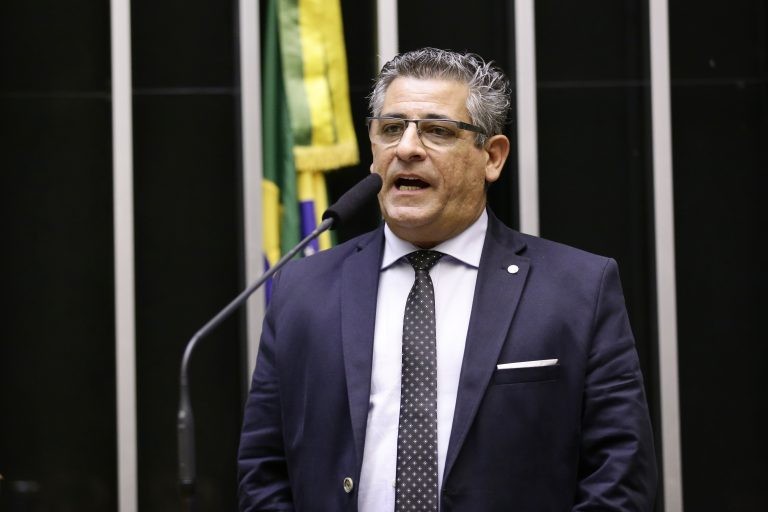 Nereu Crispim: só em São Paulo são geradas cerca de 63 toneladas de resíduos têxteis por dia - (Foto: Michel Jesus/ Câmara dos Deputados)