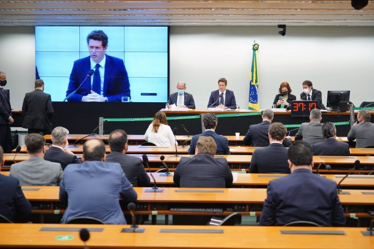 Salles: Brasil espera US$ 1 bilhão dos EUA - (Foto: Pablo Valadares/Câmara dos Deputados)