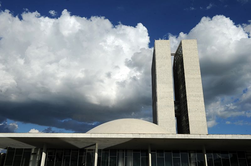 O projeto, da senadora Rose de Freitas, determina que medidas de enfrentamento à emergência de saúde pública devem se embasar em evidências científicas - Lia de Paula/Agência Senado