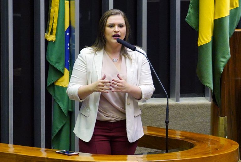 Deputada Marília Arraes, autora do projeto de lei - (Foto: Pablo Valadares/Câmara dos Deputados)