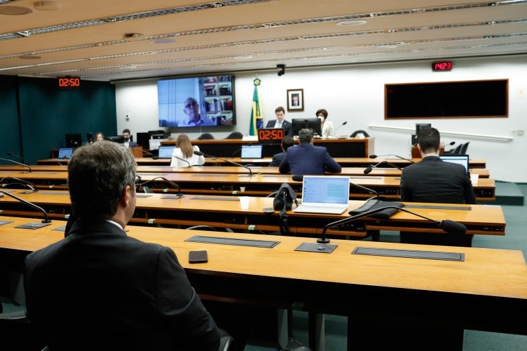 Grupo de trabalho debateu o semipresidencialismo com consultores - (Foto: Elaine Menke/Câmara dos Deputados)