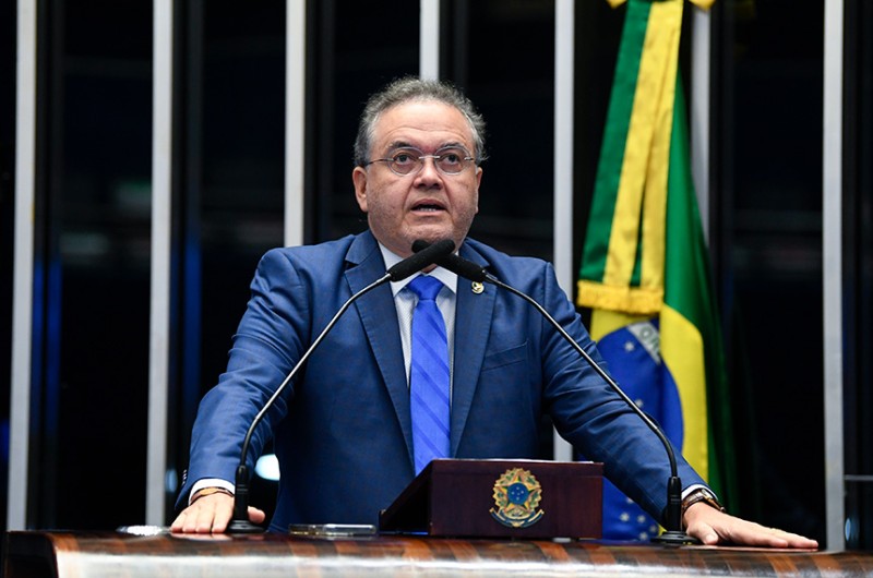 Senador Roberto Rocha (PTB-MA), relator da MP do Auxílio Brasil: país dá passo decisivo pela erradicação da extrema pobreza - Roque de Sá/Agência Senado