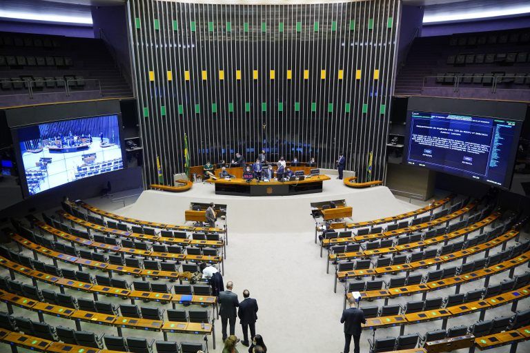 Plenário faz sessão deliberativa com votações remotas - (Foto: Pablo Valadares/Câmara dos Deputados)