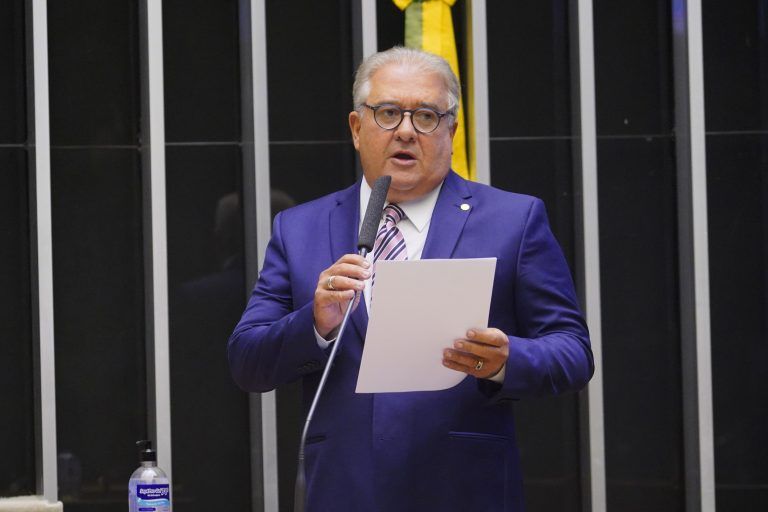 Augusto Coutinho: lei poderia provocar insegurança jurídica - (Foto: Pablo Valadares/Câmara dos Deputados)