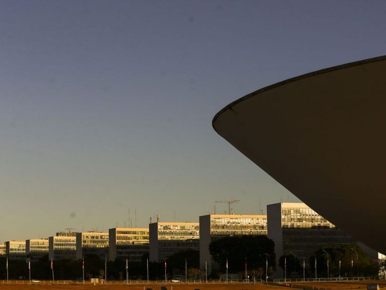 Reforma em discussão vale para União, estados e municípios - (Foto: Marcelo Camargo/Agência Brasil)