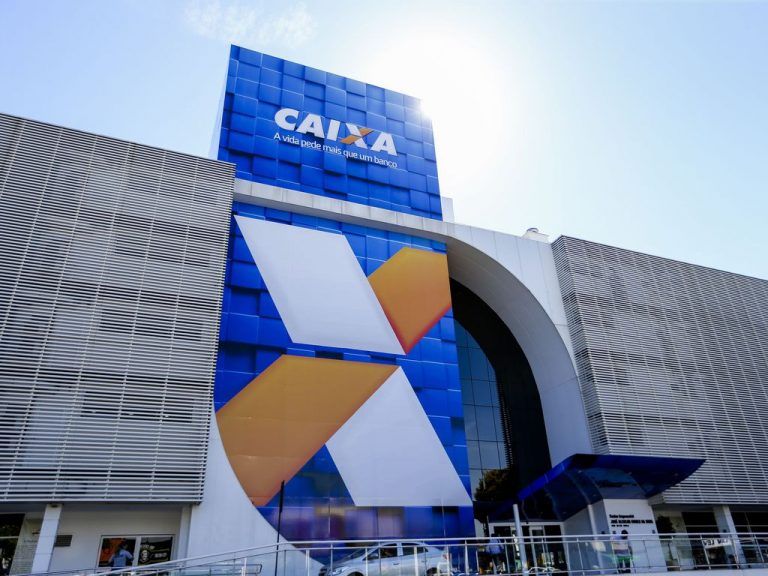 Deputados vão discutir também a falta de nomeação de aprovados em concurso para a Caixa - (Foto: Marcelo Camargo/Agência Brasil)