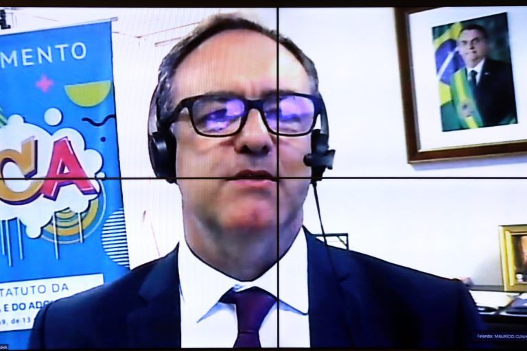 Maurício Cunha: “É urgente mantermos as escolas abertas e em segurança - (Foto: Michel Jesus/Câmara dos Deputados)