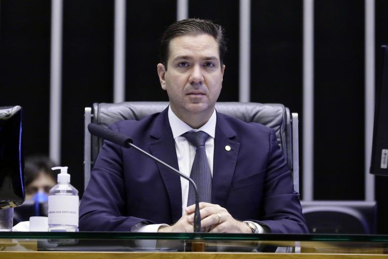 Bismarck: medida garantirá exercício de direitos em condições de igualdade - (Foto: Najara Araujo/Câmara dos Deputados)