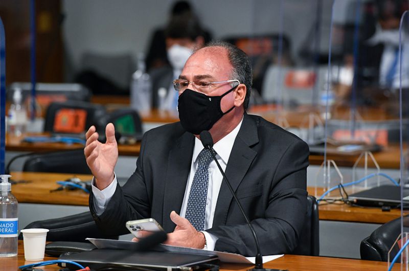 O líder do governo no Senado, Fernando Bezerra Coelho, durante audiência na CPI da Pandemia - Jefferson Rudy/Agência Senado