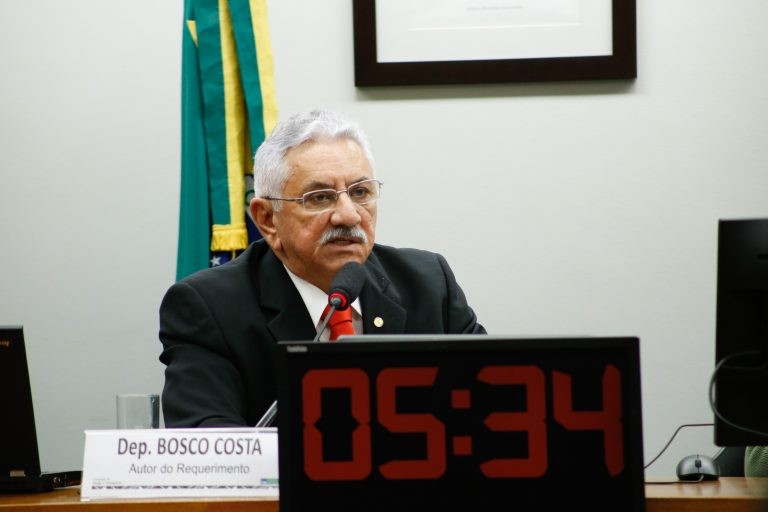 Bosco Costa apresentou parecer favorável ao projeto - (Foto: Elaine Menke/Câmara dos Deputados)