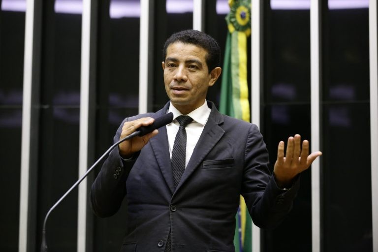 Pastor Gil: precisamos proteger nossas crianças - (Foto: Najara Araújo)