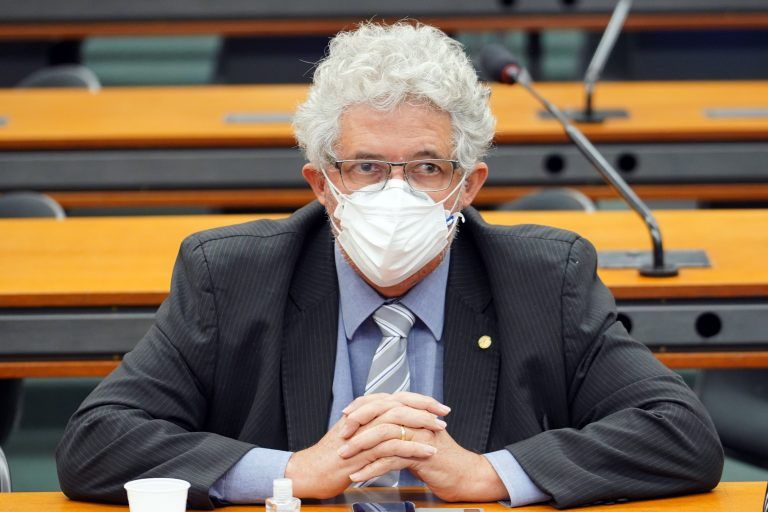 Para Subtenente Gonzaga, a medida é desnecessária - (Foto: Pablo Valadares/Câmara dos Deputados)