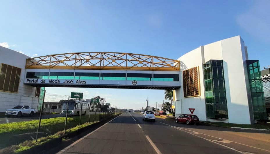 Barraca Universitária está em novo local, próximo à Passarela da Moda