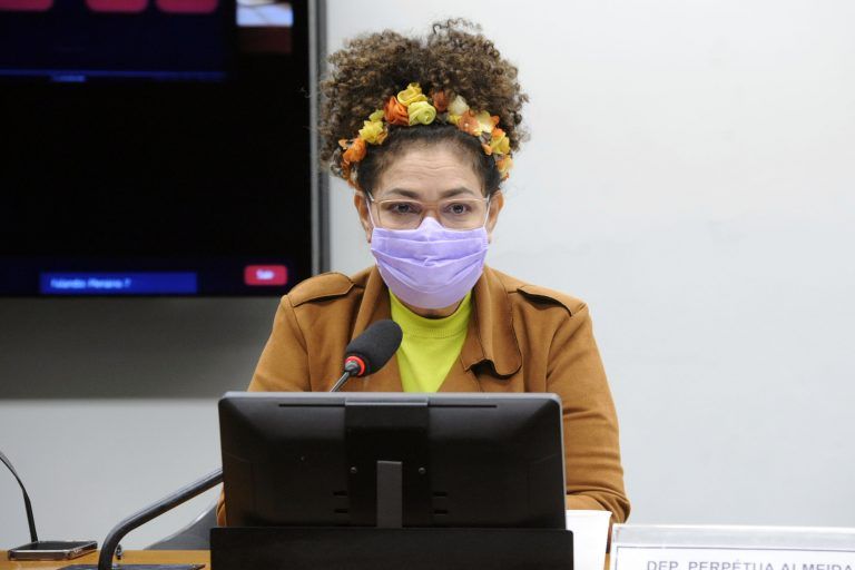 Almeida: medida é um mecanismo interessante, desde que adequadamente valorizado - (Foto: Gustavo Sales/Câmara dos Deputados)