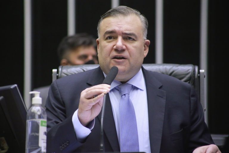 O autor da proposta, deputado Ney Leprevost - (Foto: Paulo Sérgio/Câmara dos Deputados)
