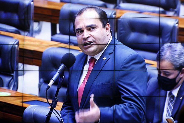 O relator, Marcelo Freitas, apresentou parecer pela constitucionalidade do projeto - (Foto: Cleia Viana/Câmara dos Deputados)