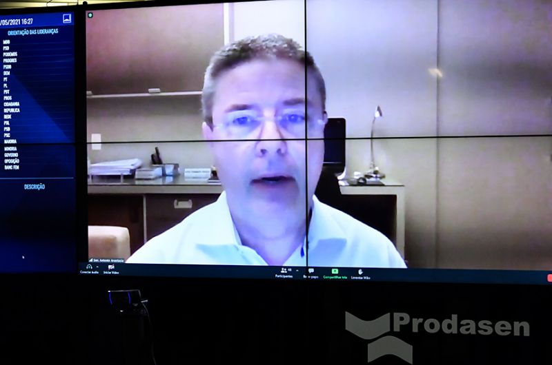 Antonio Anastasia (PSD-MG), relator da proposta de Tasso Jereissati (PSDB-CE), sugeriu a realização de três audiências públicas sobre o tema na CCJ