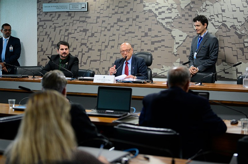 Marcos do Val e Esperidião Amin na reunião da Comissão de Relações Exteriores - Pedro França/Agência Senado
