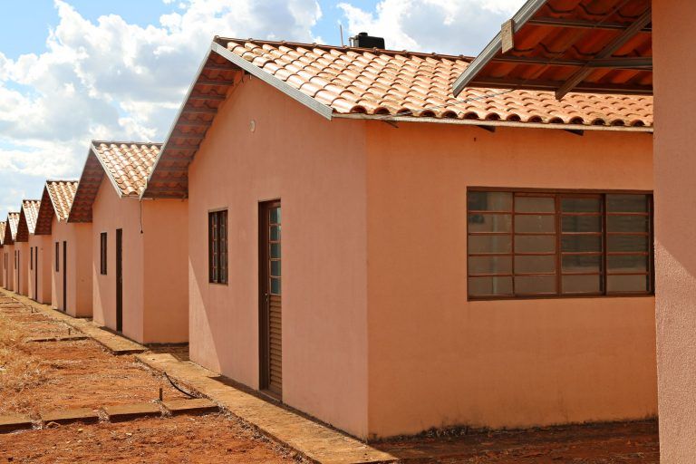 R$ 400 milhões são destinados à contratação de 33.460 moradias - (Foto: Neto Talmeli/Prefeitura de Uberaba-MG)