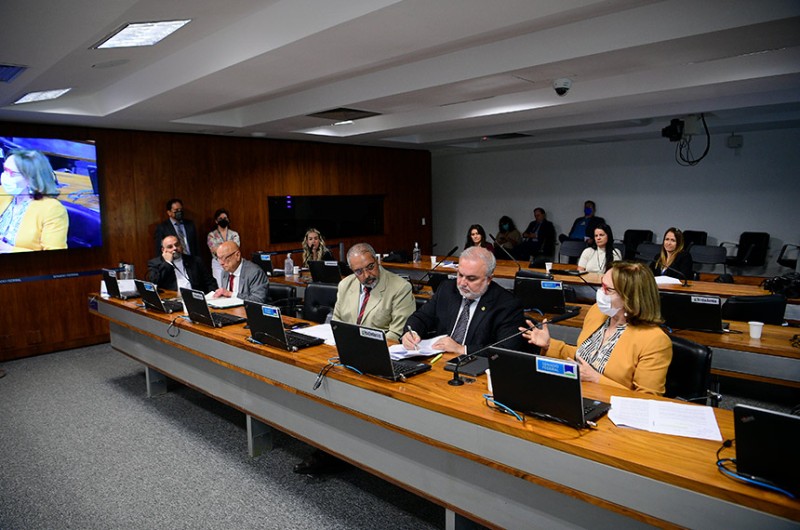 O texto recebeu parecer favorável, nesta quinta, na Comissão de Educação, Cultura e Esporte do Senado (CE) - Pedro França/Agência Senado