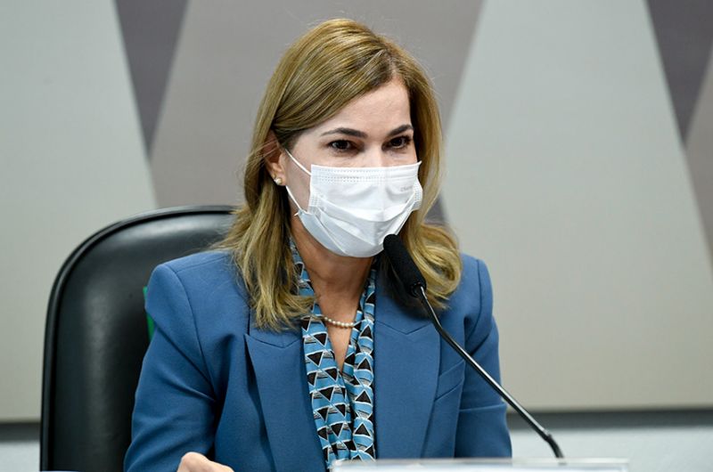 Secretária do Ministério da Saúde em depoimento à CPI nesta terça