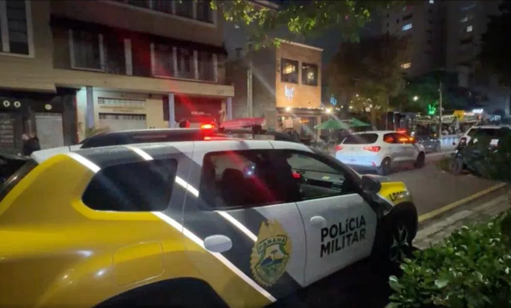 A polícia já abriu investigação sobre o incidente em tradicional bar de Curitiba, envolvendo policial civil - Foto: Reprodução/Vídeo Banda B