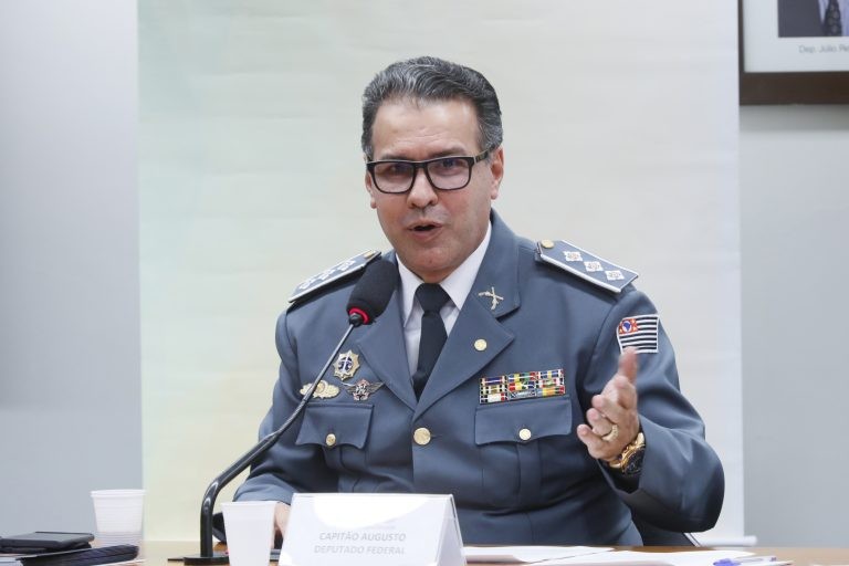 Capitão Augusto: 