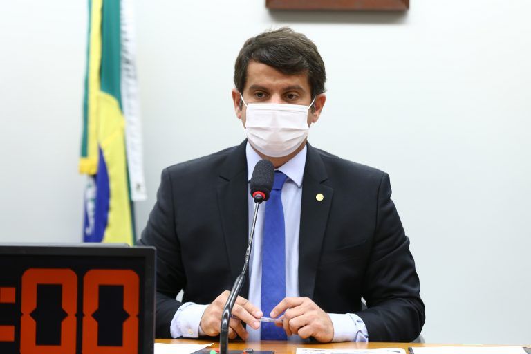 Dr. Luiz Antonio Teixeira estima que 47 mil crianças e adolescentes estejam nessa situação - (Foto: Cleia Viana/Câmara dos Deputados)