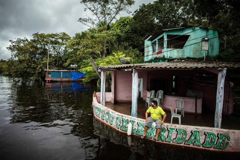 Programas de inclusão digital beneficiam comunidades ribeirinhas - (Foto: Raphael Alves/Amazônia Real)