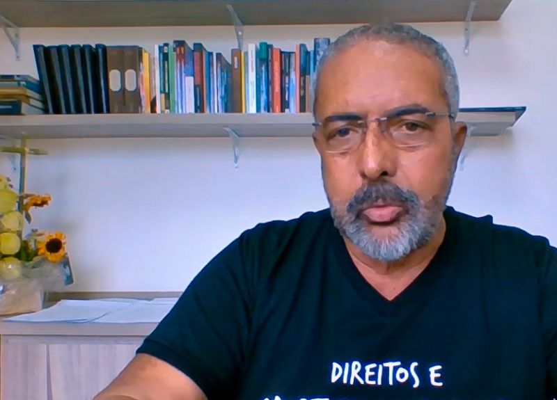 O projeto, de autoria do senador, proíbe a conduta de agente público ou profissional de segurança privada motivada por discriminação ou preconceito - Reprodução TV Senado