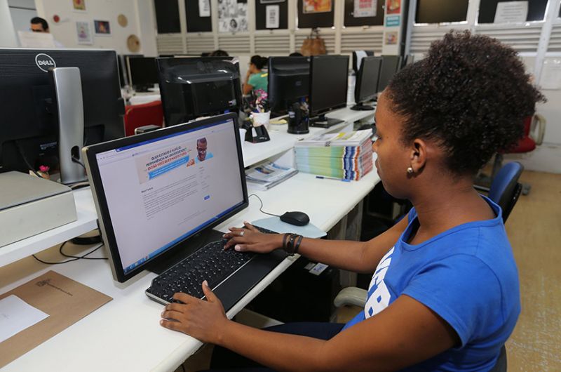 Entre os vetos em análise está a questão da internet para estudantes de escolas públicas. Deputados iniciam votação às 10h e senadores, às 16h - Foto: Mateus Pereira/GOVBA