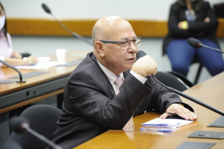 Professor Alcides: “A proposta perdeu o objeto” - (Foto: Gustavo Sales/Câmara dos Deputados)
