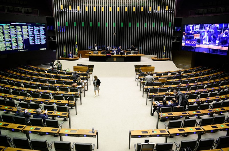 Foram matidos, ainda, a proibição de despejo até o fim do ano e o acesso à internet para a educação básica com investimentos federais. Também foi aprovada a expansão do Auxílio Brasil, sucessor do Bolsa Família - Pedro França/Agência Senado