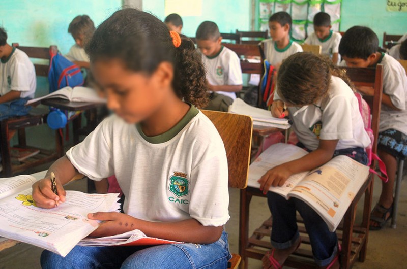 PL do senador Humberto Costa propõe que ensino da disciplina seja facultativo no sexto, sétimo, oitavo e nono anos do ensino fundamental e obrigatório no ensino médio - Seduc – CE
